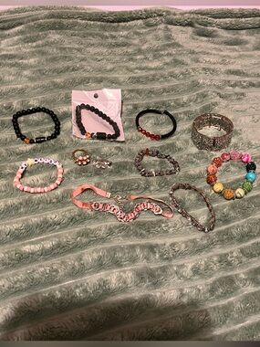 Bundle of Mixed Women's Jewelry